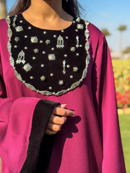 CONTRAST NECKLINE GOWN