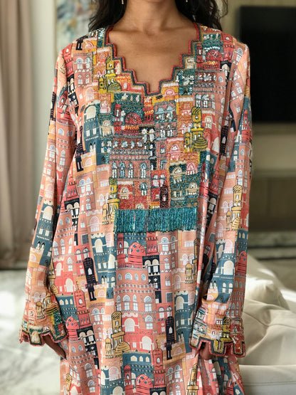 EMBELLISHED NECKLINE MUKHAWAR - ARCHITECTURE