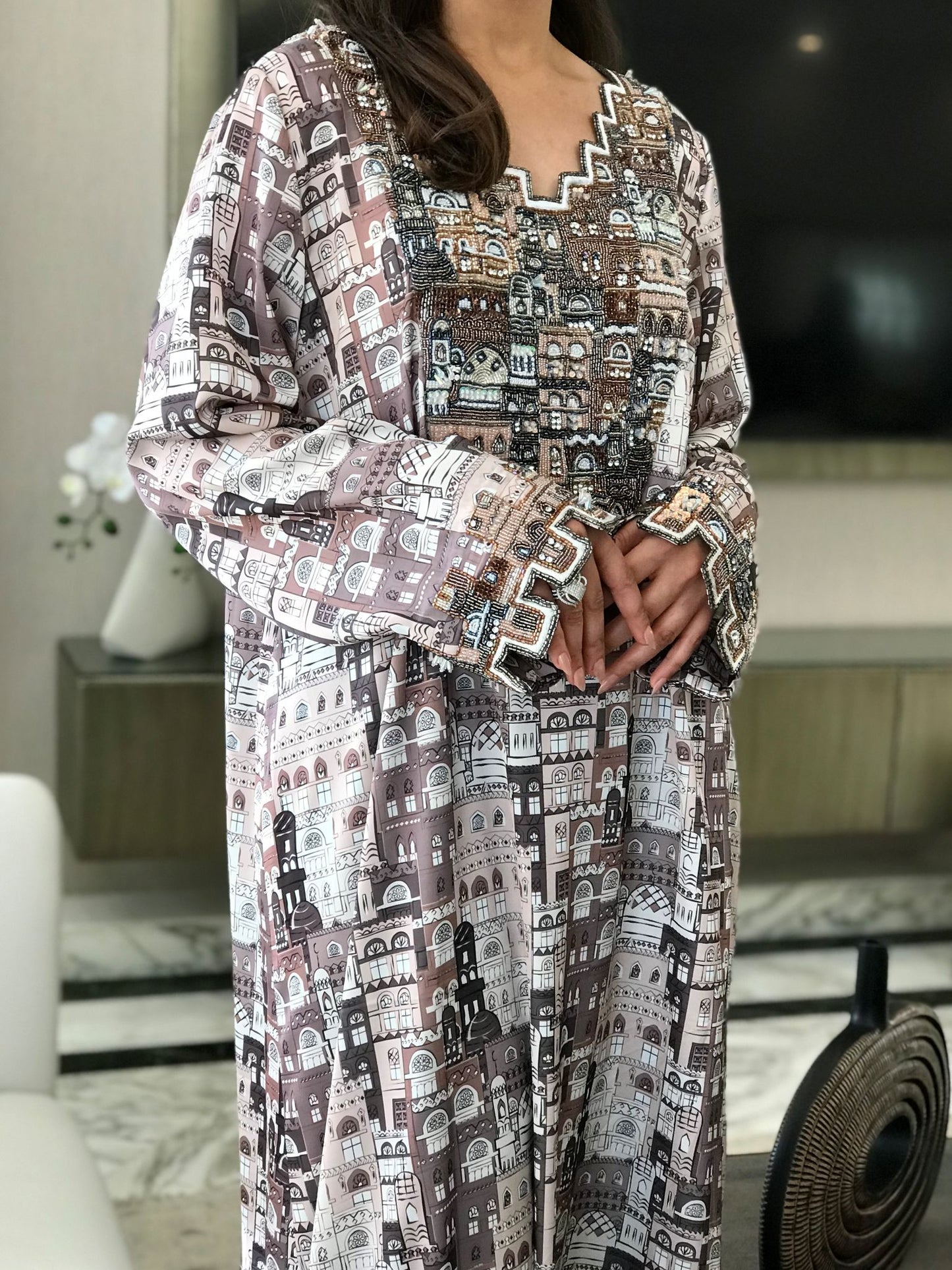 EMBELLISHED NECKLINE MUKHAWAR - ARCHITECTURE
