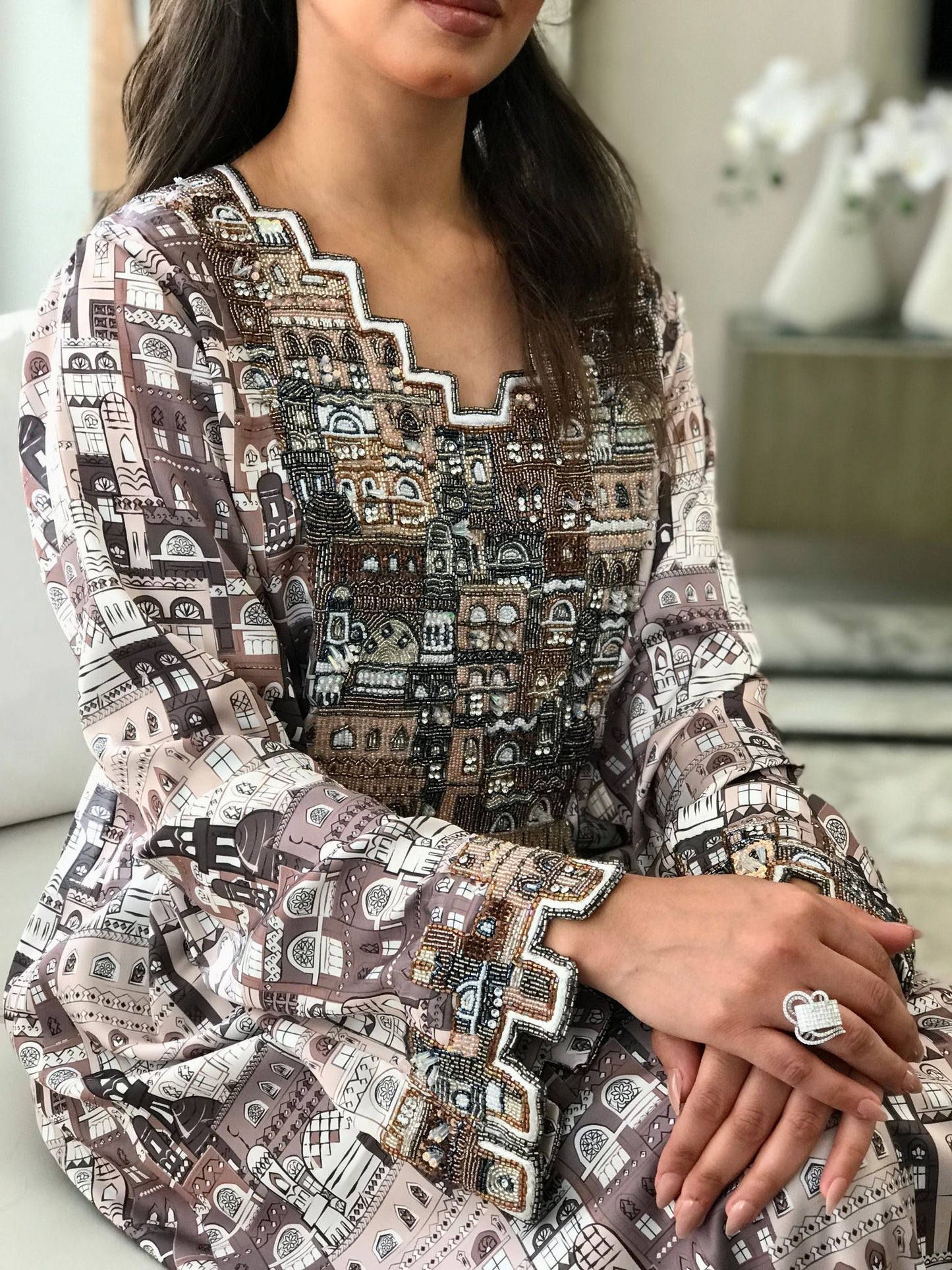 EMBELLISHED NECKLINE MUKHAWAR - ARCHITECTURE