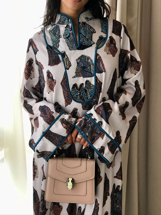 EMBELLISHED NECKLINE MUKHAWAR - FIGURES