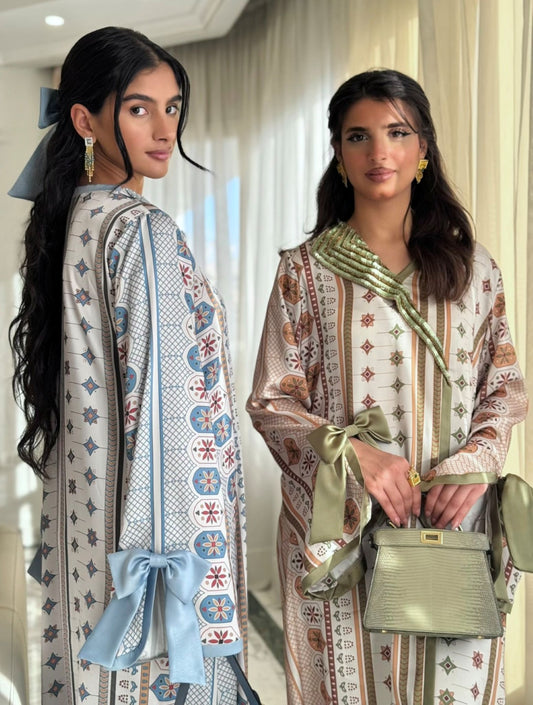 EMBELLISHED NECKLINE MUKHAWAR - MOTIFS