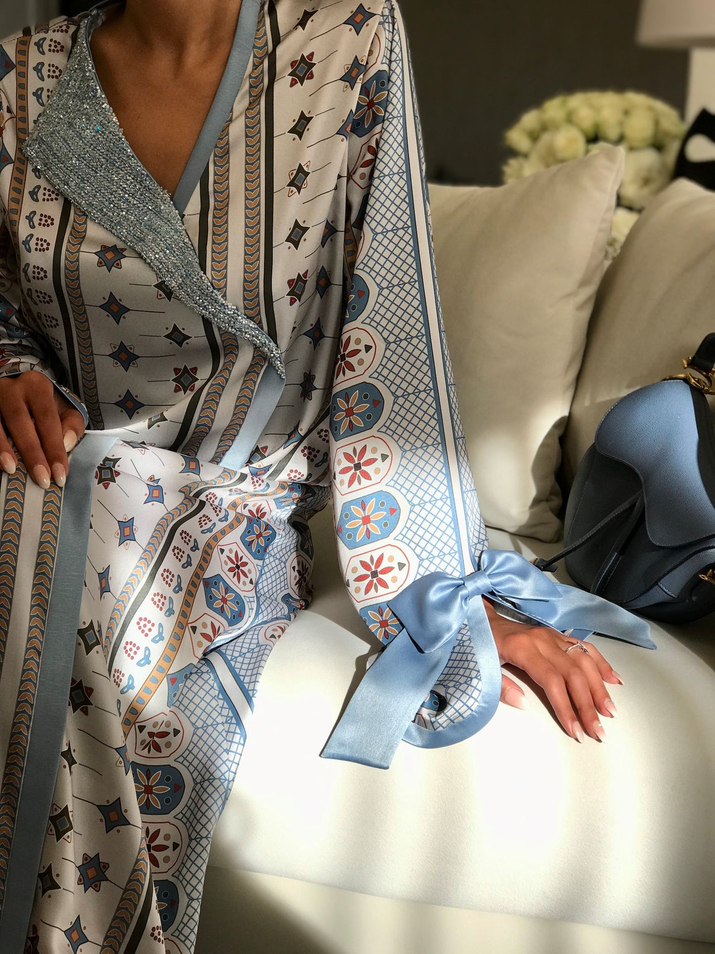 EMBELLISHED NECKLINE MUKHAWAR - MOTIFS