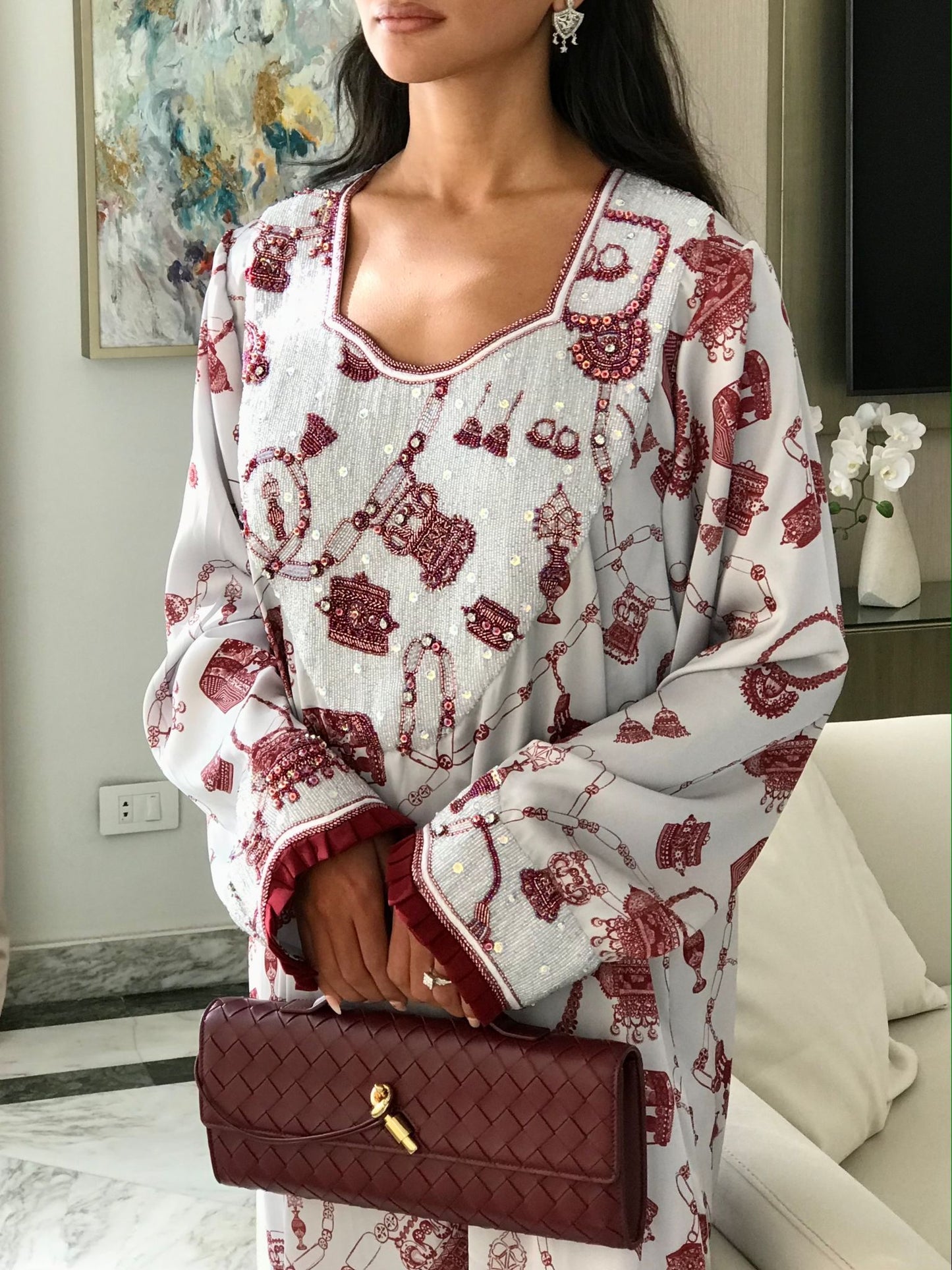 EMBELLISHED NECKLINE MUKHAWAR - SILVER JEWELRY