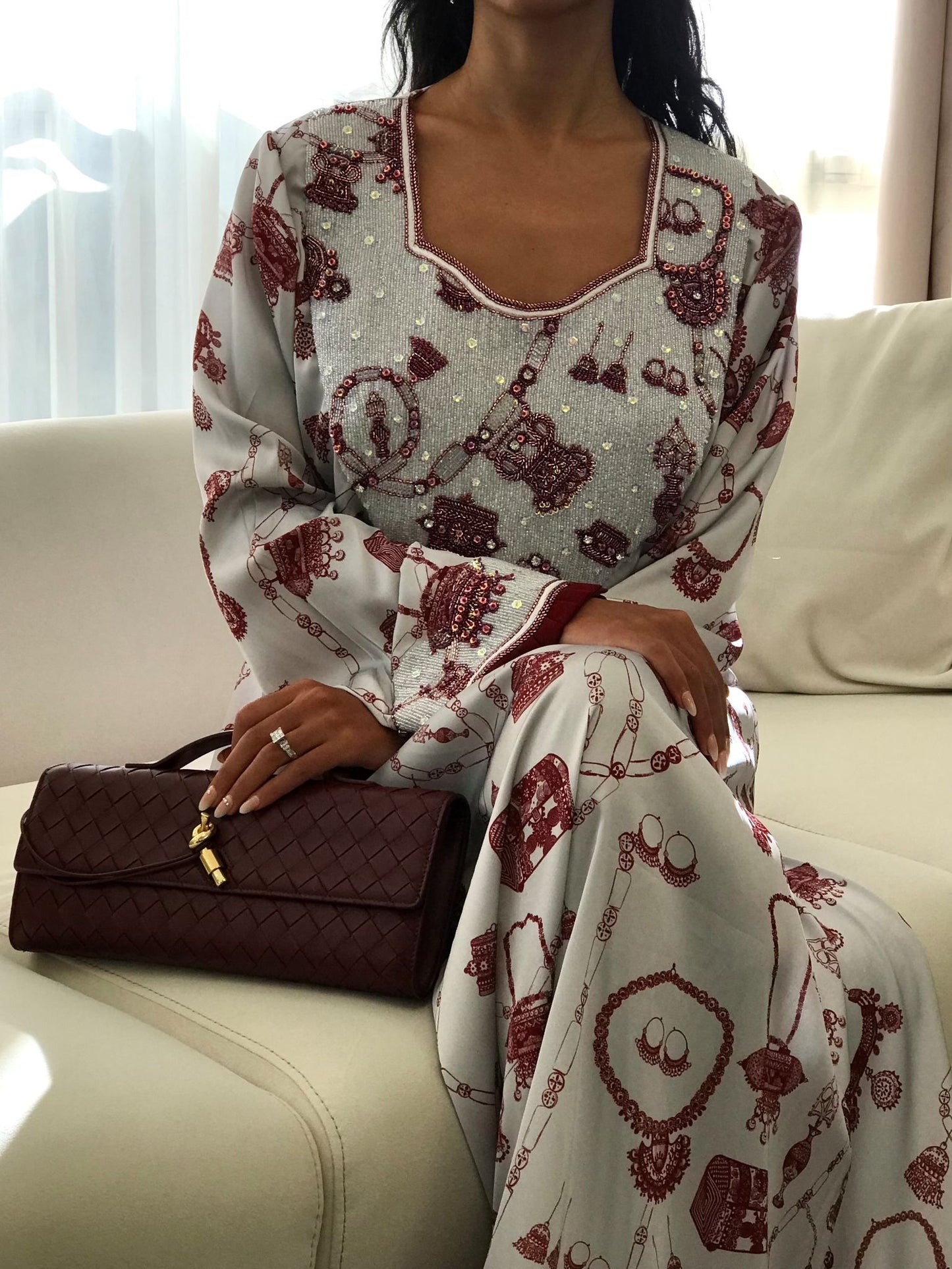 EMBELLISHED NECKLINE MUKHAWAR - SILVER JEWELRY