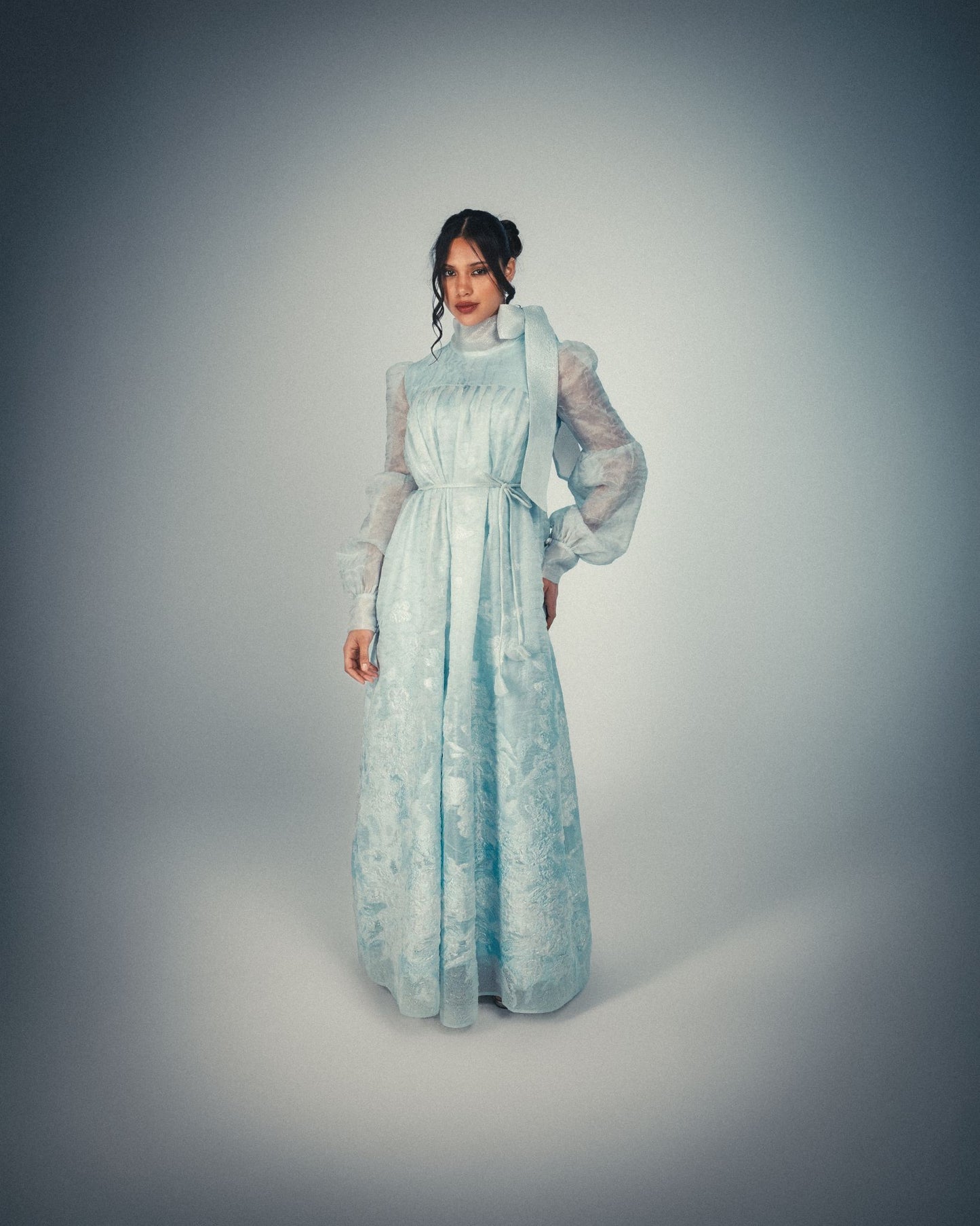 PUFFY SLEEVES DRESS WITH NECK TIE