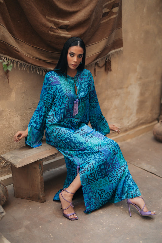 V NECKLINE MUKHAWAR - KHAT AL MUSNAD