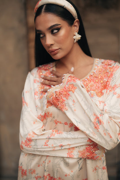 EMBELLISHED NECKLINE MUKHAWAR - SOCOTRA