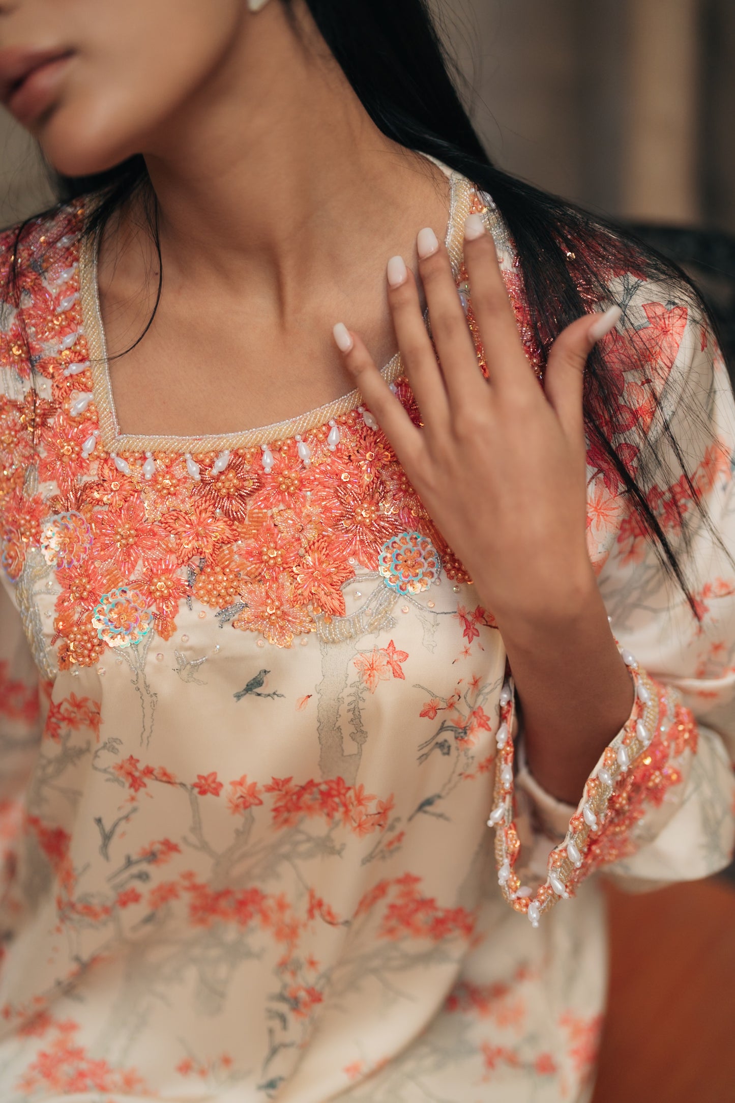 EMBELLISHED NECKLINE MUKHAWAR - SOCOTRA
