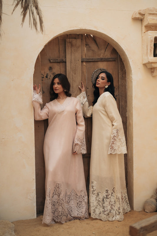 SHIMMERY LINEN GOWN WITH LACE INSERTS