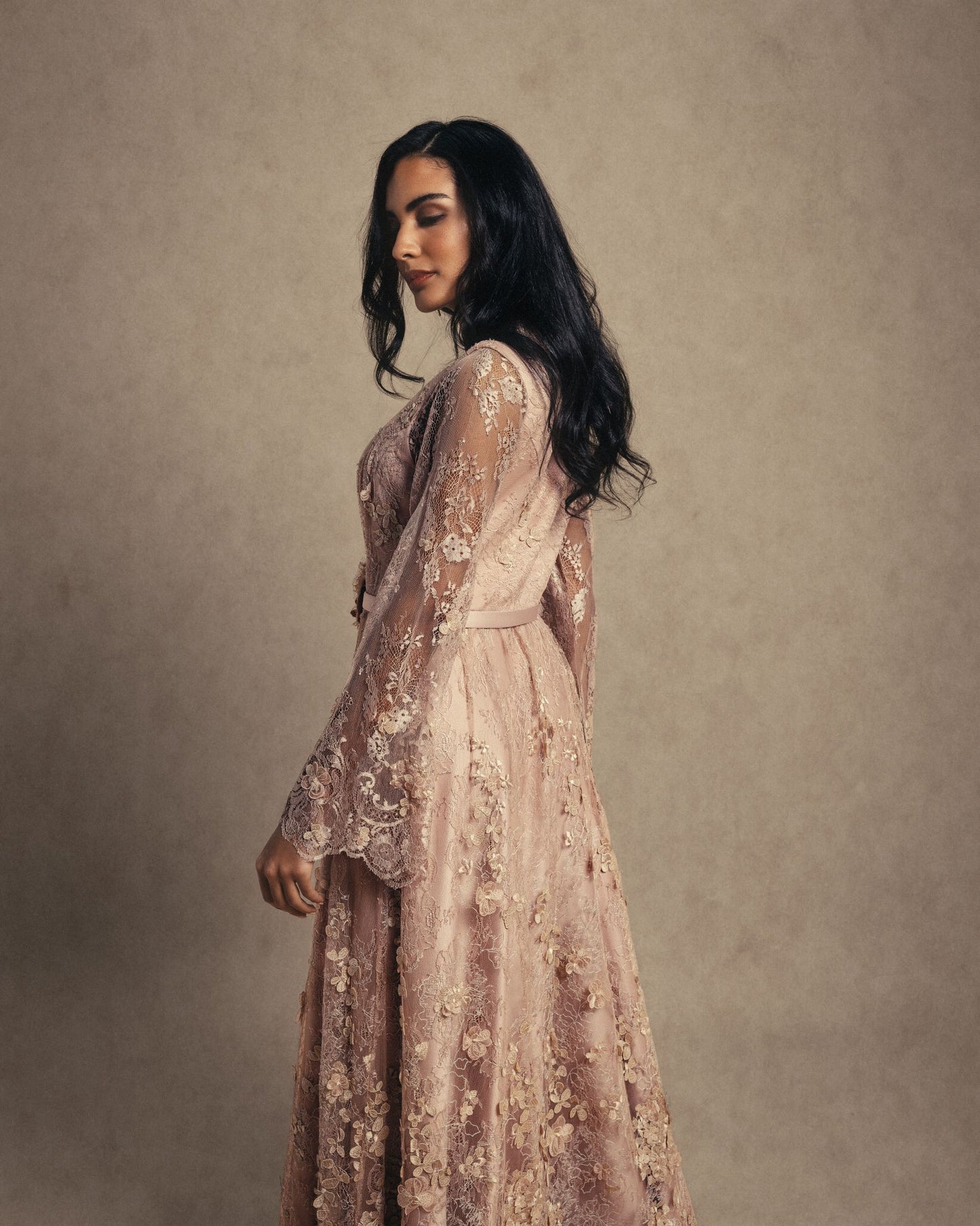 LACE PANELS KAFTAN