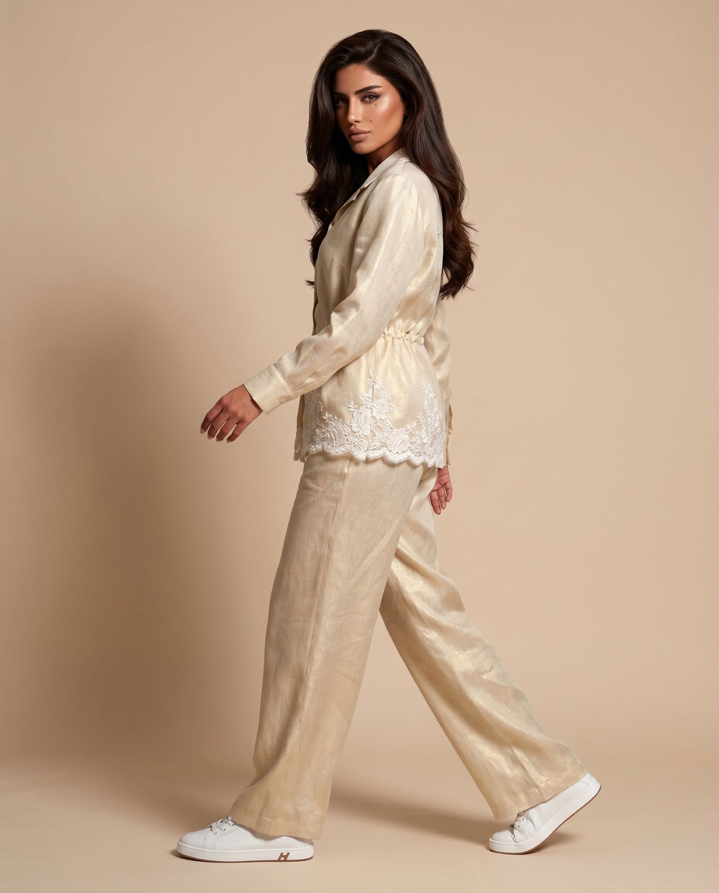 Lumière Dentelle Linen Set